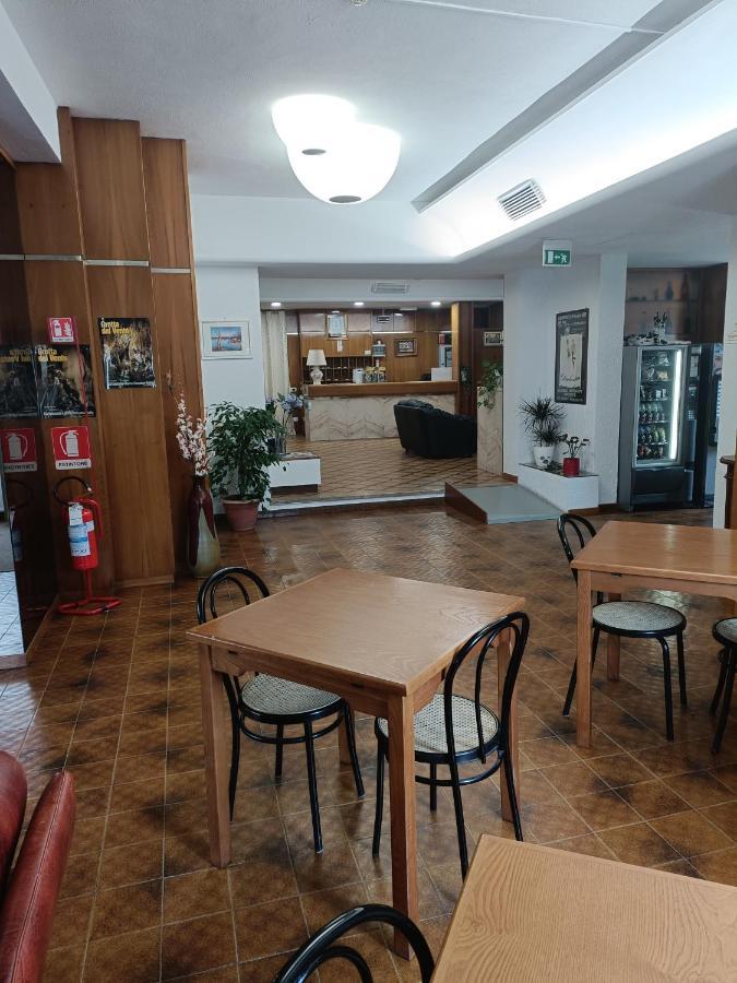 Hotel Alba Serravalle Serravalle Pistoiese Екстериор снимка